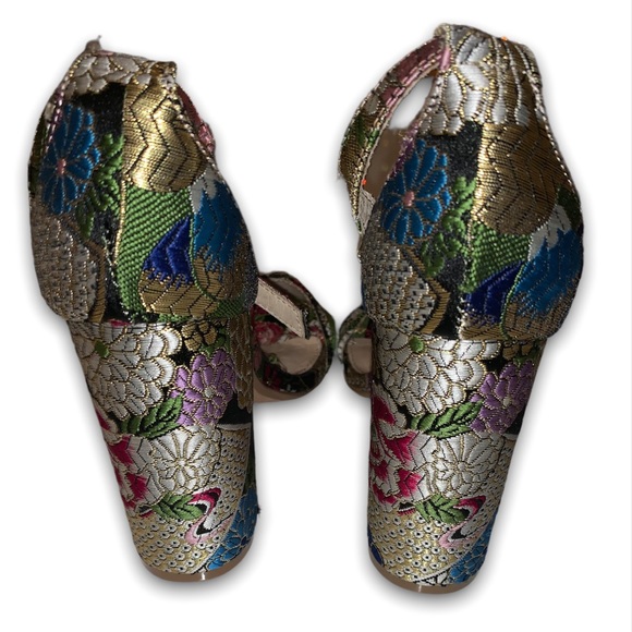STEVE MADDEN Carrson Multi Color Floral Chunky Heels W/ Ankle Strap - Picture 3 of 7